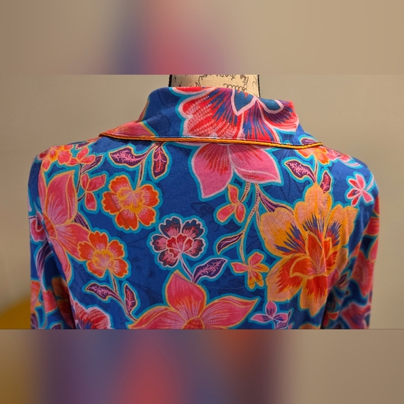 Johnny Was Vibrant Floral Pajama Set, Size XS. - Picture 8 of 16